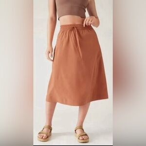 Athleta Arrival Midi Skirt in Sunbaked Clay | Women’s Size 2